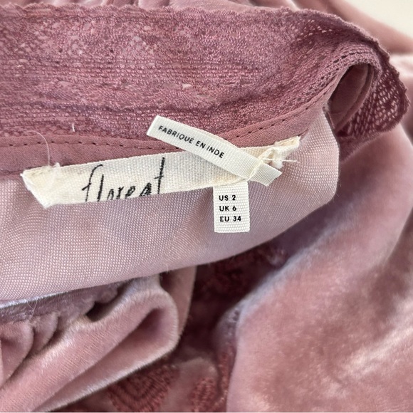 Anthropologie Floreat Myleen Crushed Velvet Top - Picture 13 of 14